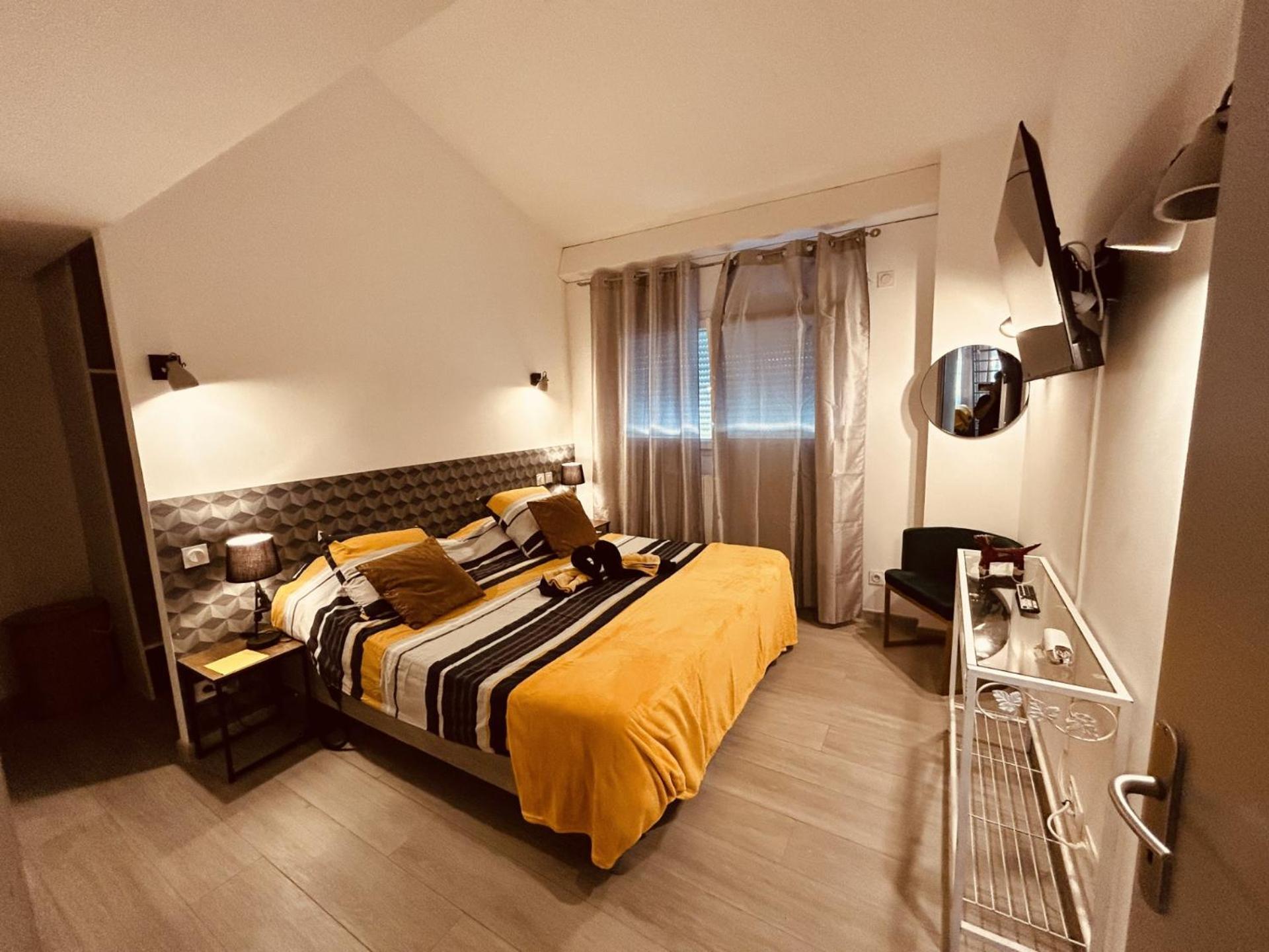 נרבון Le Paolo Appartement Deluxe מראה חיצוני תמונה